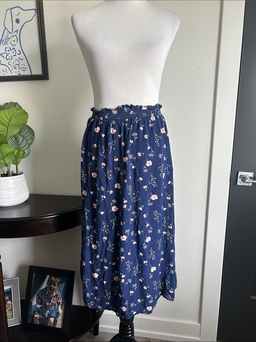 Old navy blue peach white Floral rayon elastic waist summer Midi Skirt